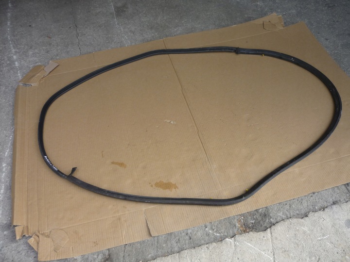 фото №1, Прокладка рамки дверь левый зад audi a4 b6 b7 sedan оригинал красивая