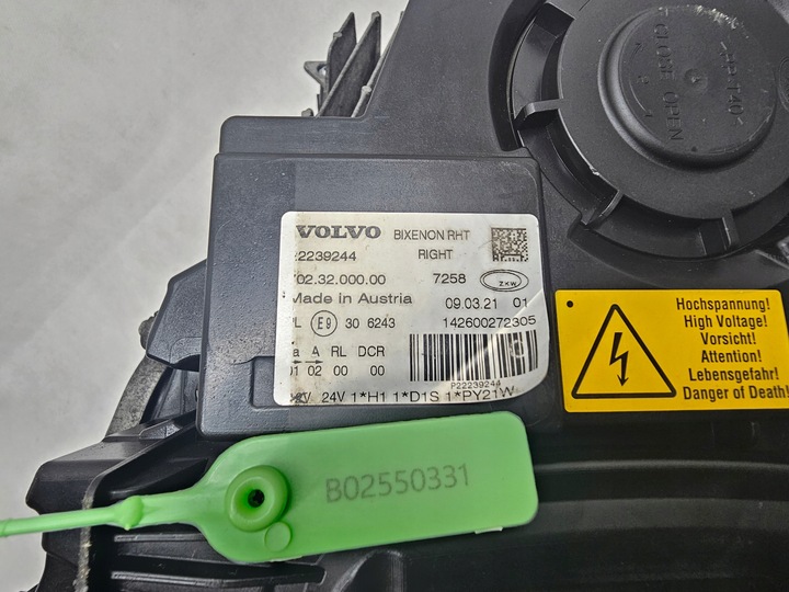 фото №11, Volvo fh4 лампа перед правая ксенон европа 22239244 комплектная европа