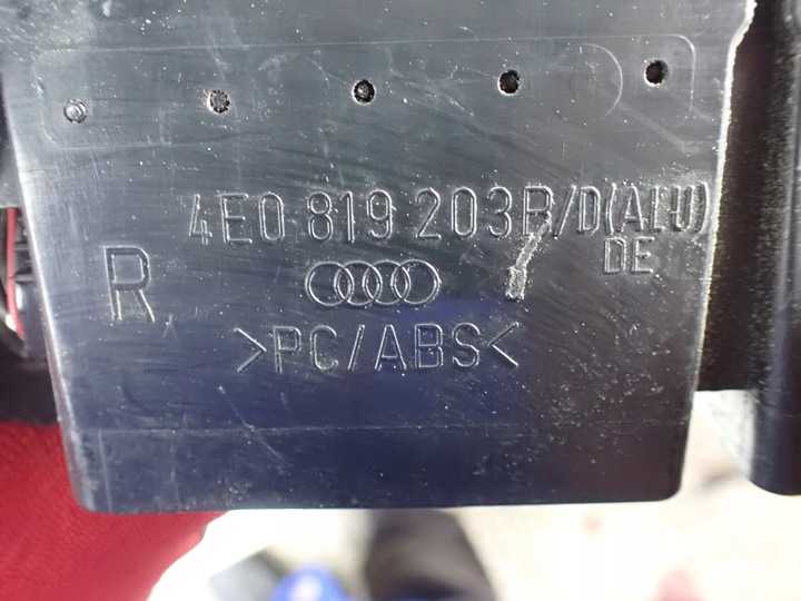 фото №9, Панель кондиціонера audi s8 d3 5.2 fsi 4e0819203b