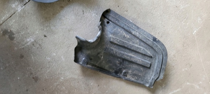 фото №1, Захист шасі правий зад праві задні passat b6 - 3c0825216b