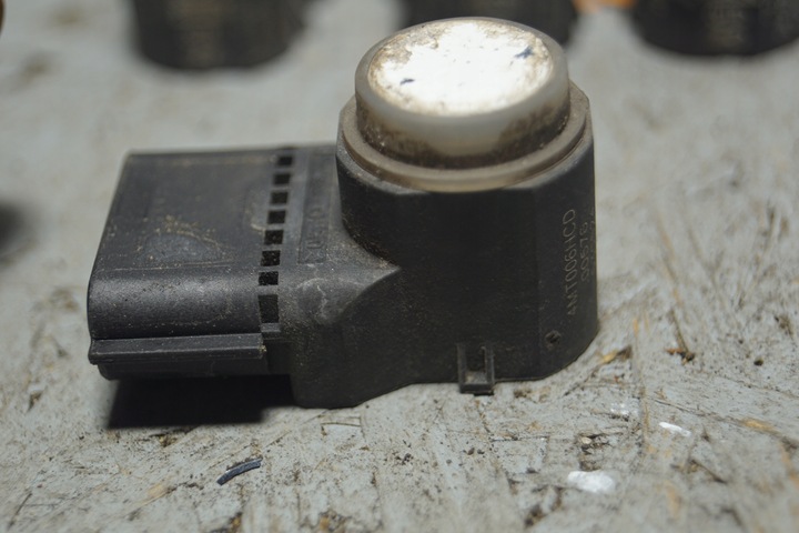 фото №9, Датчик парковка pdc hyundai i40 95720-3z000