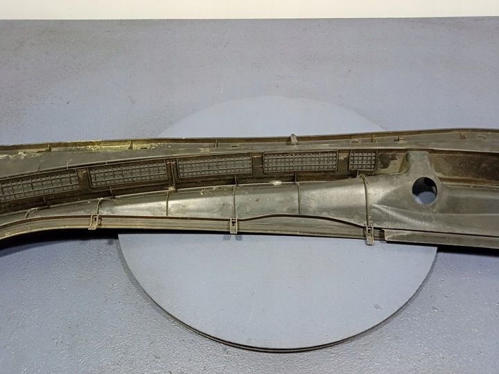 фото №7, Toyota sienna ii xl20 03- панель під лобовим склом верхній пластиковий 55708-08020