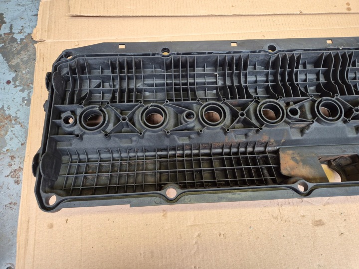 фото №8, Кришка головки клапанів m52 m54 3.0i bmw e38 e39 e46 e53 e60 e65