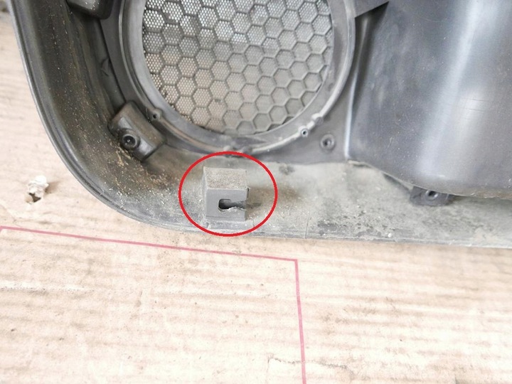 фото №7, Оббивка боковина лівий перед peugeot 307 універсал 01-