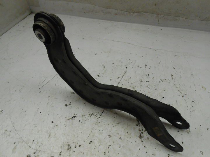 фото №8, Mercedes-benz w177 a35 amg рычаг поперечный зад a1773503900 a2473506100