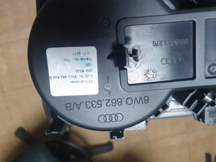 фото №5, Audi a4 b9 4x4 usa панель тунелю середнього рамка 8w1864261c