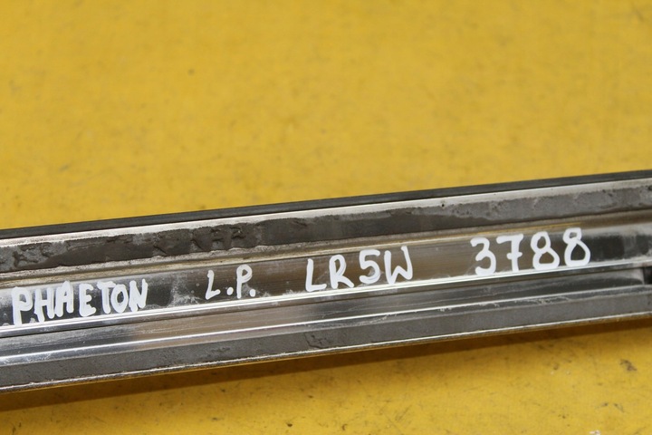 фото №12, Планка лівий перед середня phaeton lr5w