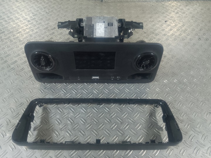 фото №1, Sprinter 907 18- радіо радіопрогравач панель a4209003305