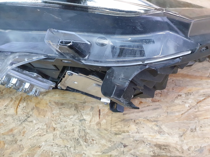 фото №9, Espace v рестайлінг лампа лівий перед 260601628r matrix