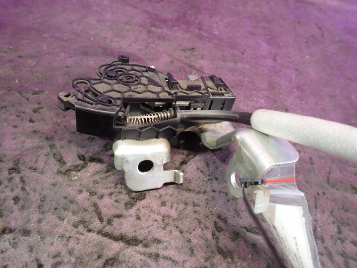 фото №5, Renault laguna iii 3 07- универсал замок сиденья зад задней левый