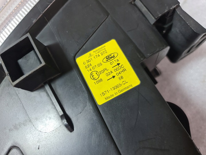 фото №14, Mondeo mk3 рестайлінг ксенон лампа права передня правий перед 1s71-13005-cl