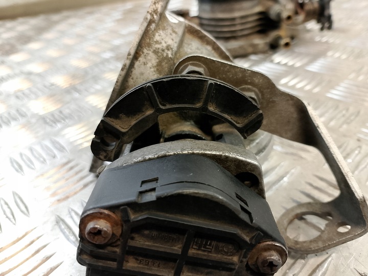 фото №11, Дросельна заслінка повітря bmw e39 2.0 b 150 km m52b20 оригінальний номер 1703562 1433385