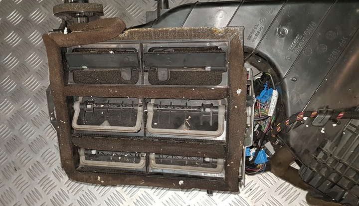 фото №12, Vw touareg 7l отопитель корпус испаритель жгут 7l0820005cq европа 04r