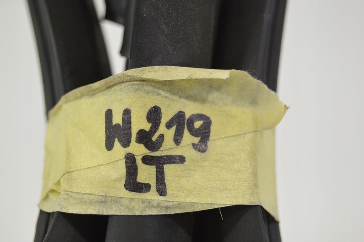 фото №9, Прокладка скла двері ліва зад mercedes cls w219 2197200354