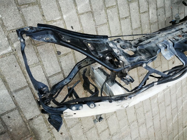 фото №6, Mercedes w207 купе cabrio передня панель підсилювач окуляр балка