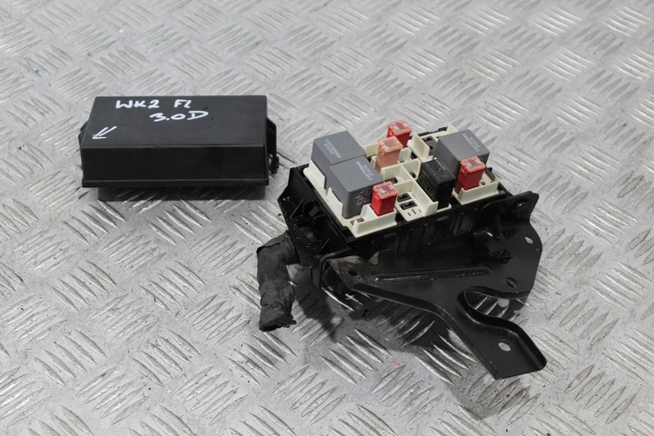 фото №1, Коробка запобіжників jeep grand cherokee wk2