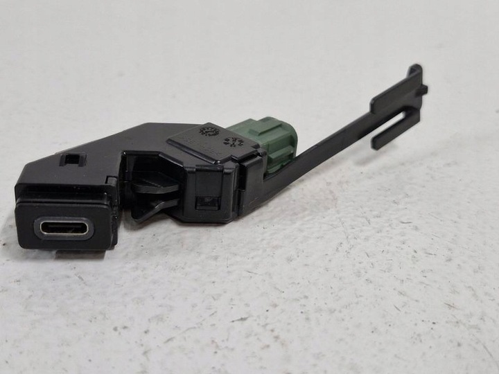 фото №7, Volkswagen passat b8 гнездо port usb тип c 3g8035726a