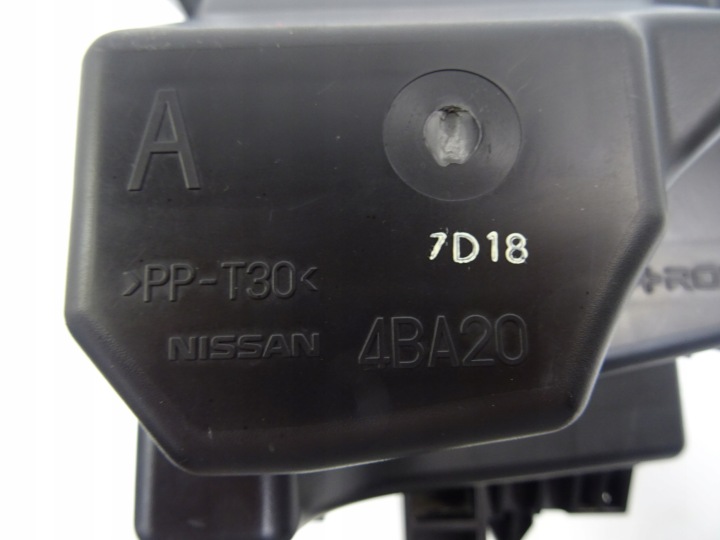 фото №9, X-trail t32 рестайлинг 1.6 dci корпус фильтра воздуха датчик 4ba20