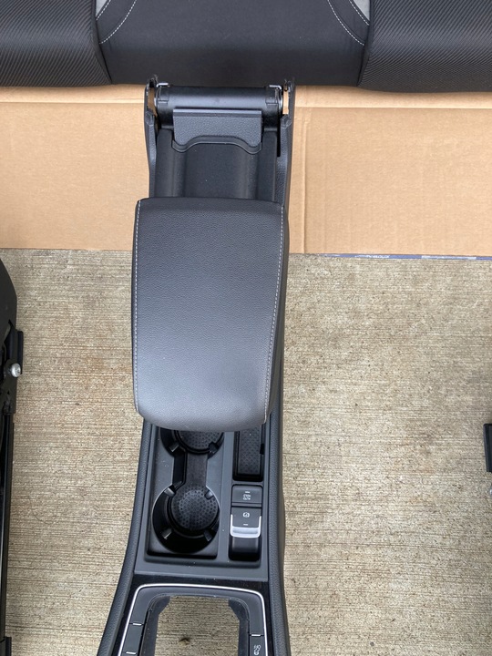 фото №12, Сидіння підігрів диван оббивка vw golf vii універсал r