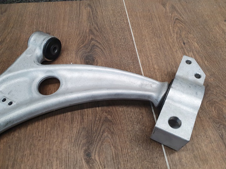 фото №7, Audi q3 8u0 11-15 важіль переднє перед лівий праві