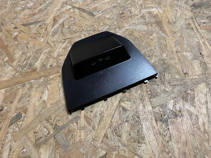 фото №1, Гнездо port usb c туннеля skoda fabia iv 4 6vb 6vb857367a 657035736a