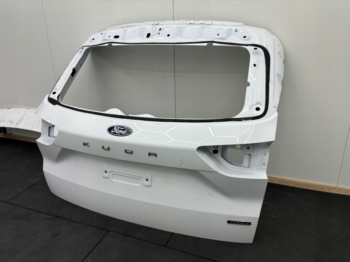 фото №9, Ford kuga mk3 рестайлінг 2024r-- кришка багажника зад задня