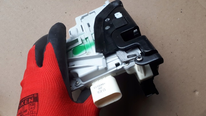 фото №7, Audi (oem) 4g0839016a