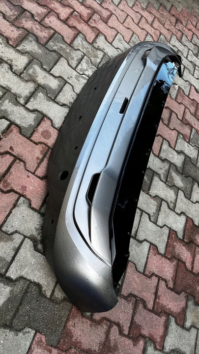 фото №2, Hyundai genesis бампер зад 86611-cu000 оригинал