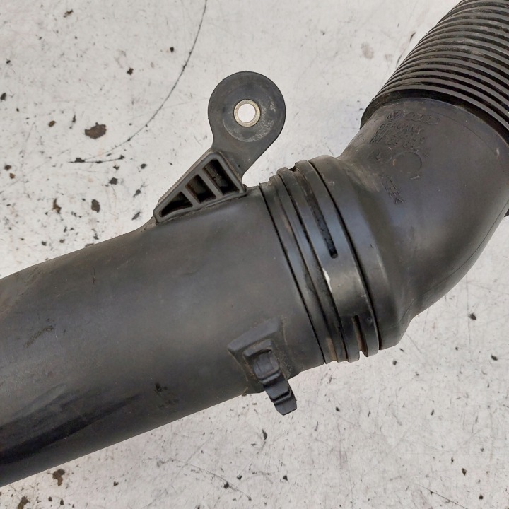 фото №8, Volkswagen touran 1 2,0d труба интеркулер трубка  воздуха 1k0129684l