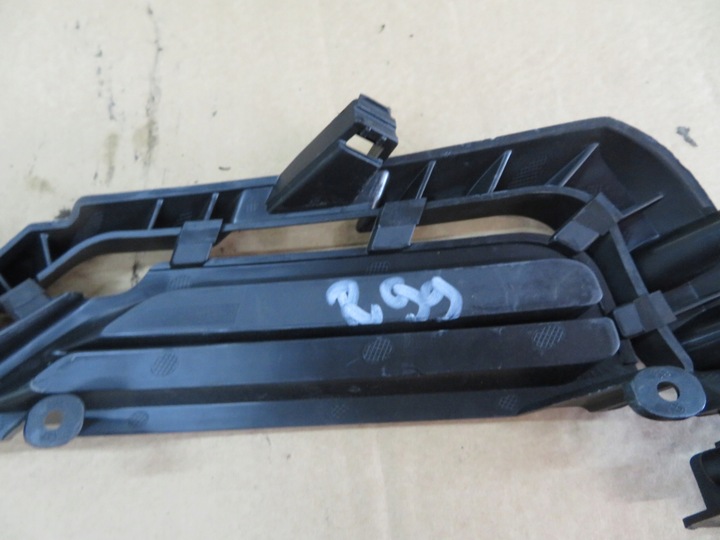 фото №9, Решётка бампера volvo c9022- lh 31663502