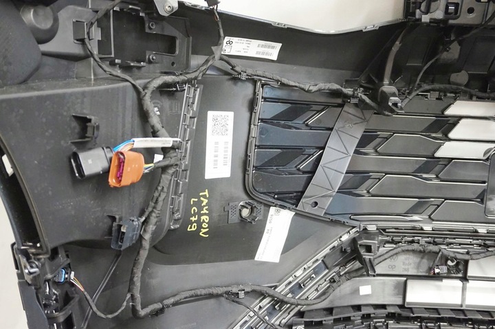 фото №15, Новый org бампер переднее 6xpdc vw tayron 2024- lak.lc7q