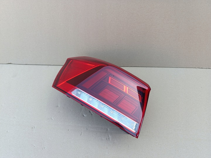 фото №1, Vw passat b8 лампа левая зад led левый универсал 3g9945095f идеальная