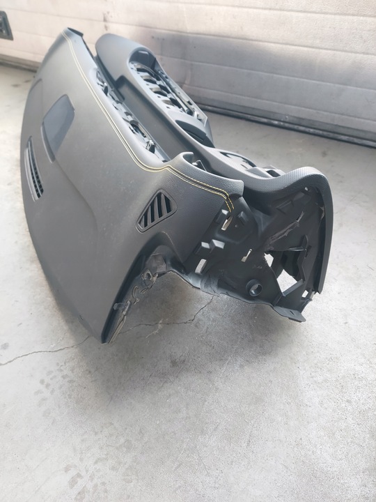 фото №8, Mercedes cla w 118 amg панель консоль