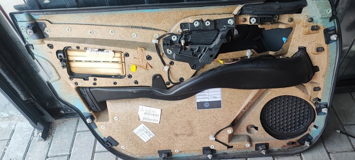 фото №6, Обивка обшивки дверь чёрная кожа mercedes w220