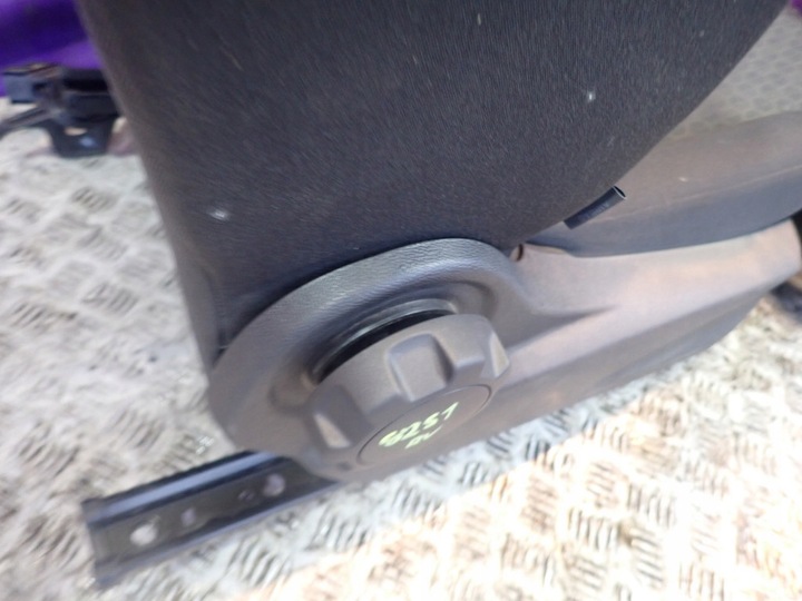 фото №8, Opel corsa e 14- сидіння перед передні лівий водія праві пасажира eu