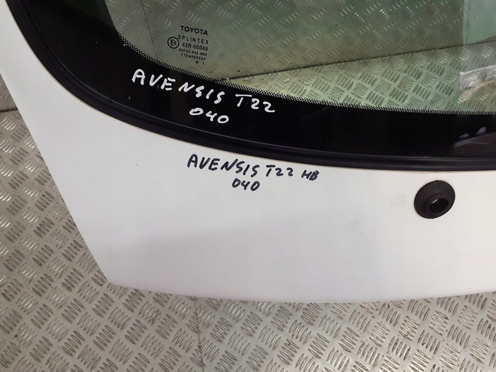 фото №4, Крышка багажника toyota avensis t22 040 hb