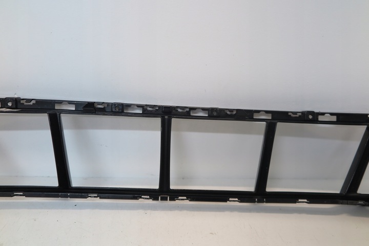 фото №7, Решётка бампера средняя перед передняя нижняя bmw 5 g60 g61 8084629