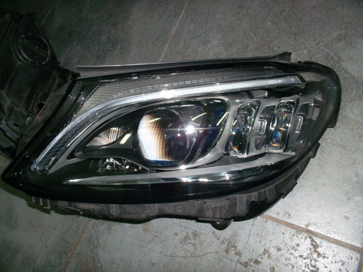 фото №7, Mercedes c klasa 205 w205 c205 рестайлінг amg перед капот лампи