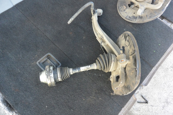 фото №9, Поворотный кулак перед 4.2 tsi audi q7 4l vw touareg 7l