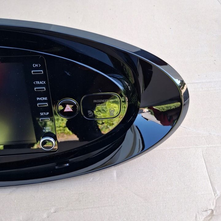 фото №8, Радіо навігація дисплей рамка панель toyota aygo x ii cross 86140-0h100