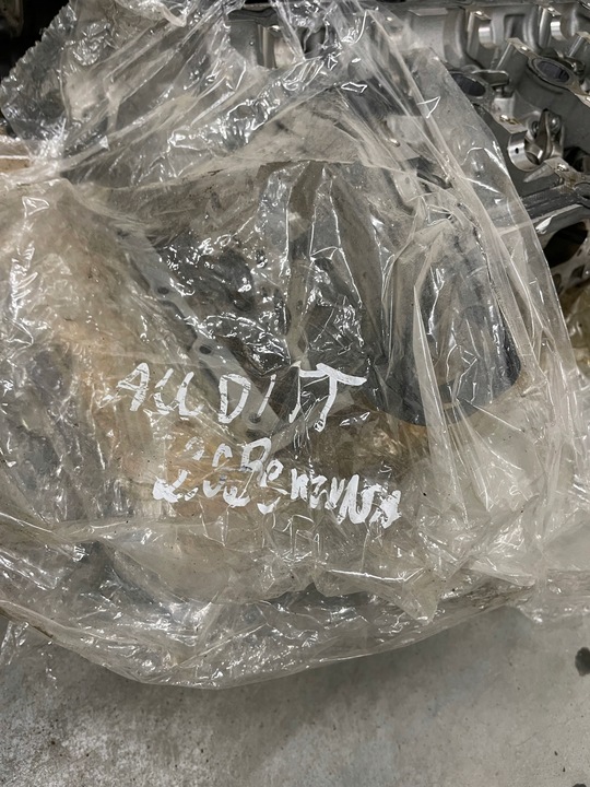 фото №8, Головка двигуна chh 2.0 tfsi оригінал