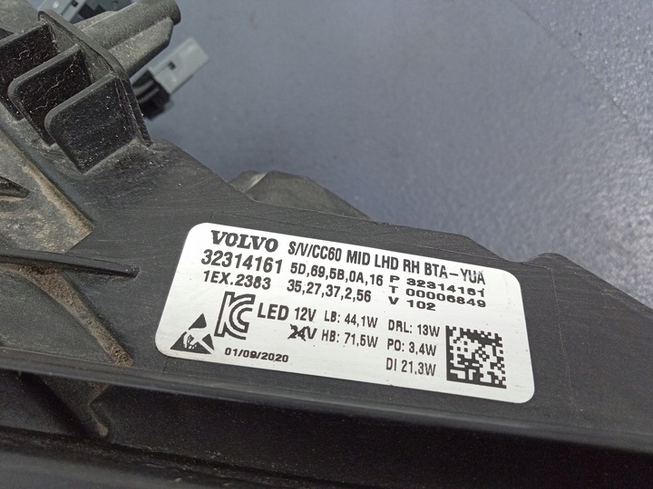 фото №5, Volvo s60 iii 18- фара правый led eu 32314161