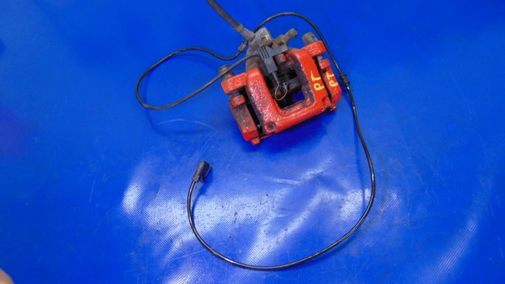 фото №1, Супорт гальмівний праві зад mercedes c клас w204