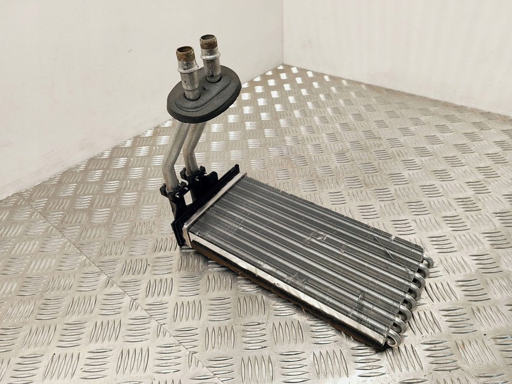 фото №1, Peugeot 3008 i 2015 радиаторов нагревателя