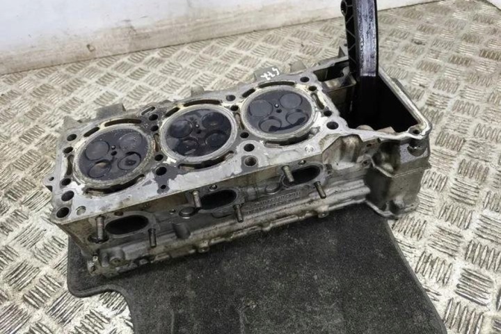 фото №6, Головка двигателя chrysler 300 c touring lx a6420106720 3.0l дизель 160kw