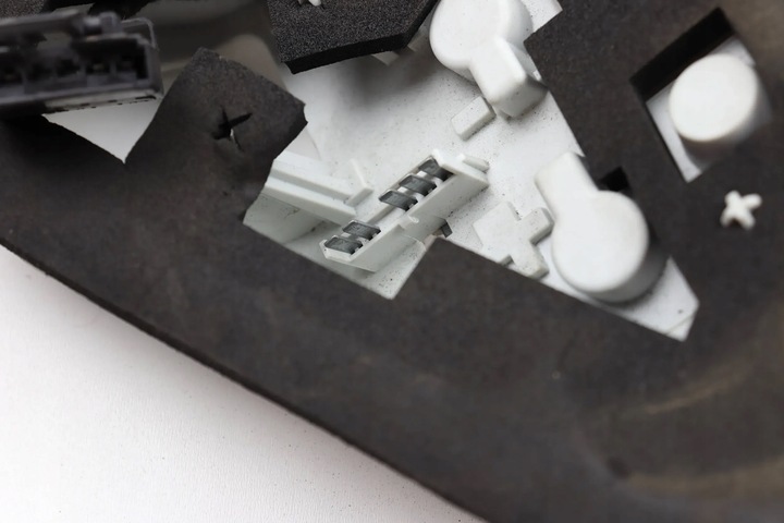 фото №6, Opel astra h iii вкладка лампы правые зад задний универсал + штекер