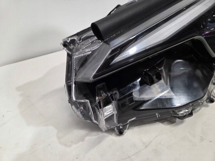 фото №3, Лампа ліва передня перед lexus lbx повний led 23-