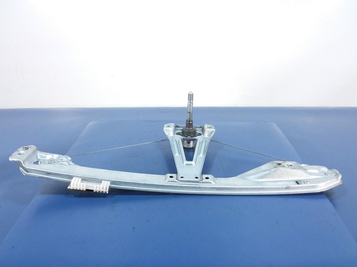 фото №1, Clio iii hb подъемник стекла зад левый 8200291154