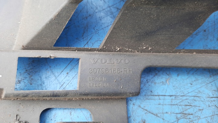 фото №4, Кронштейн  бампера правое перед volvo xc60 30796166