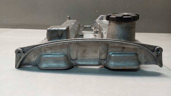 фото №4, Кришка клапанів space wagon iii 2.4 gdi 4g64